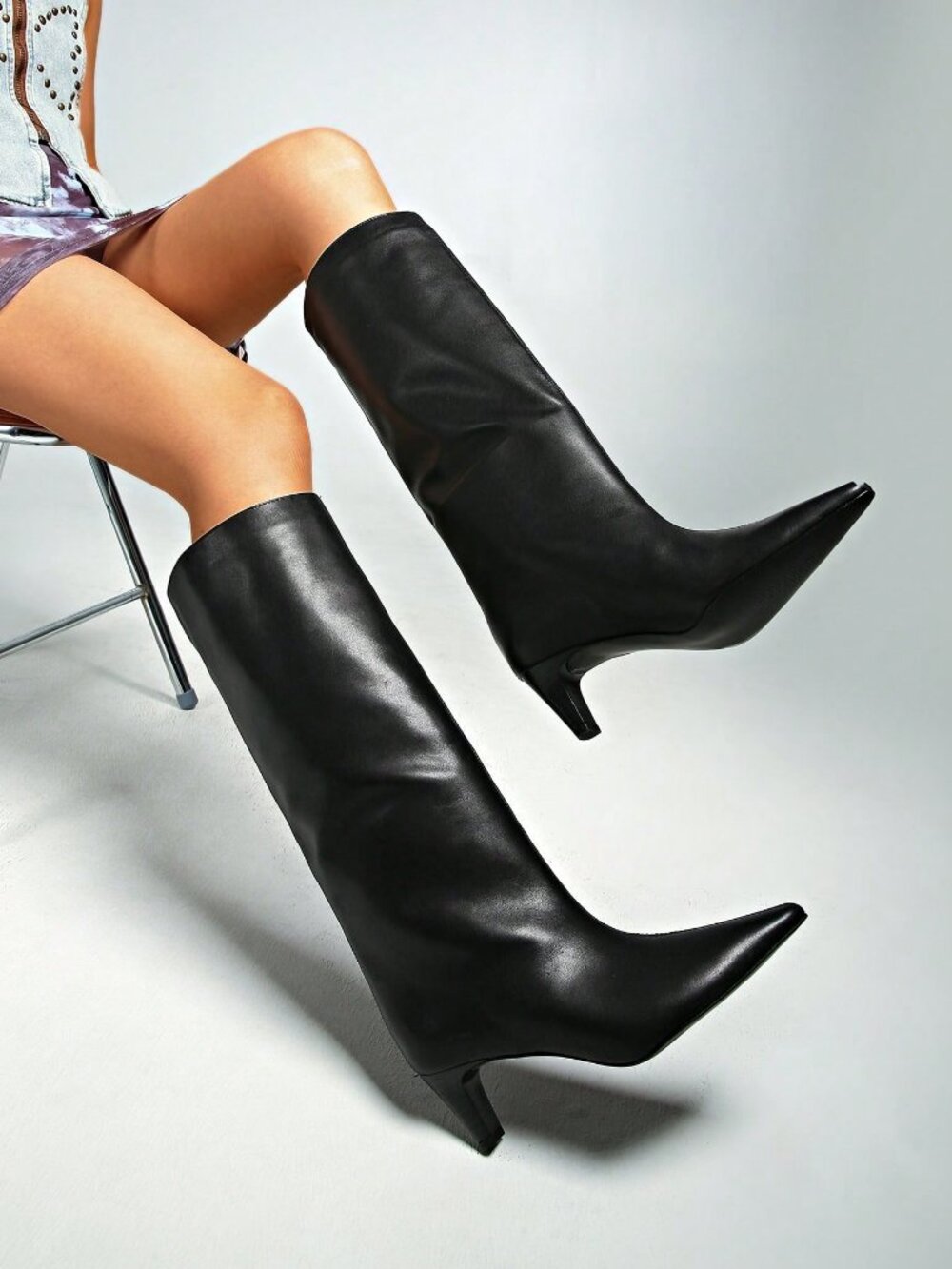 Black Western Women's Kitten Heel Boots